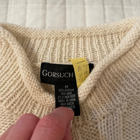 Gorsuch Ltd Wool White Winter Sweater- Skiing, Snowflakes. - Picture 2 of 10
